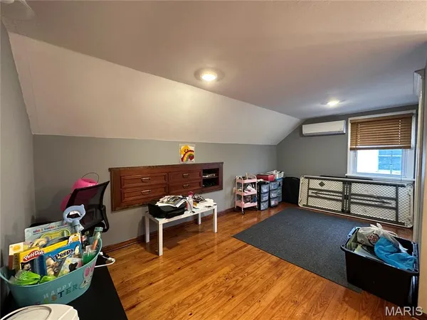 $159,900 | 304 West Moore Avenue, Owensville, MO 65066