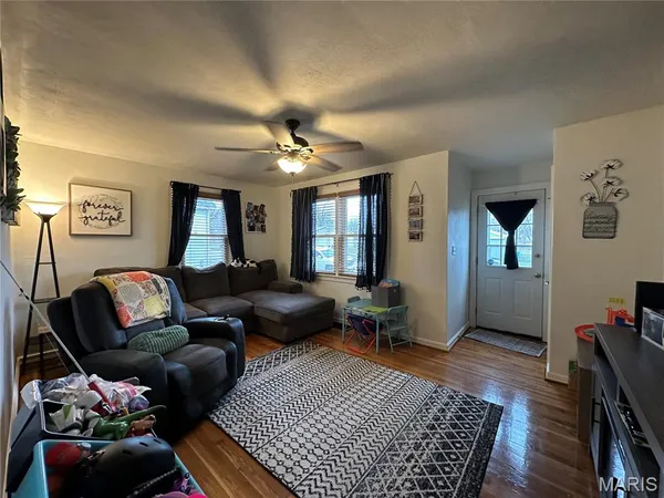 $159,900 | 304 West Moore Avenue, Owensville, MO 65066