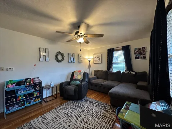 $159,900 | 304 West Moore Avenue, Owensville, MO 65066