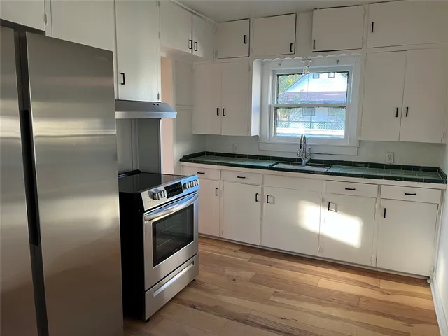 $205,900 | 612 Silliman Street, Sealy, TX 77474