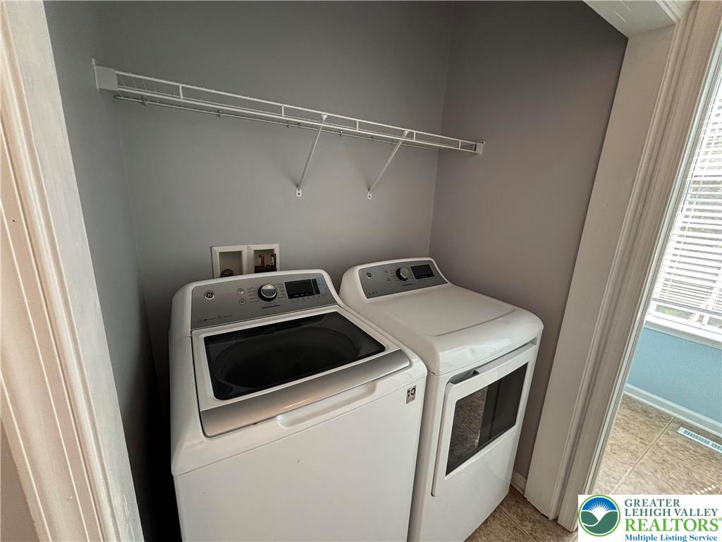 5200 Spring Ridge Drive East Macungie, PA 18062 - Photo 11 of 14