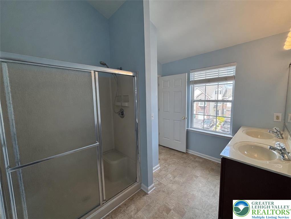 5200 Spring Ridge Drive East Macungie, PA 18062 - Photo 9 of 14