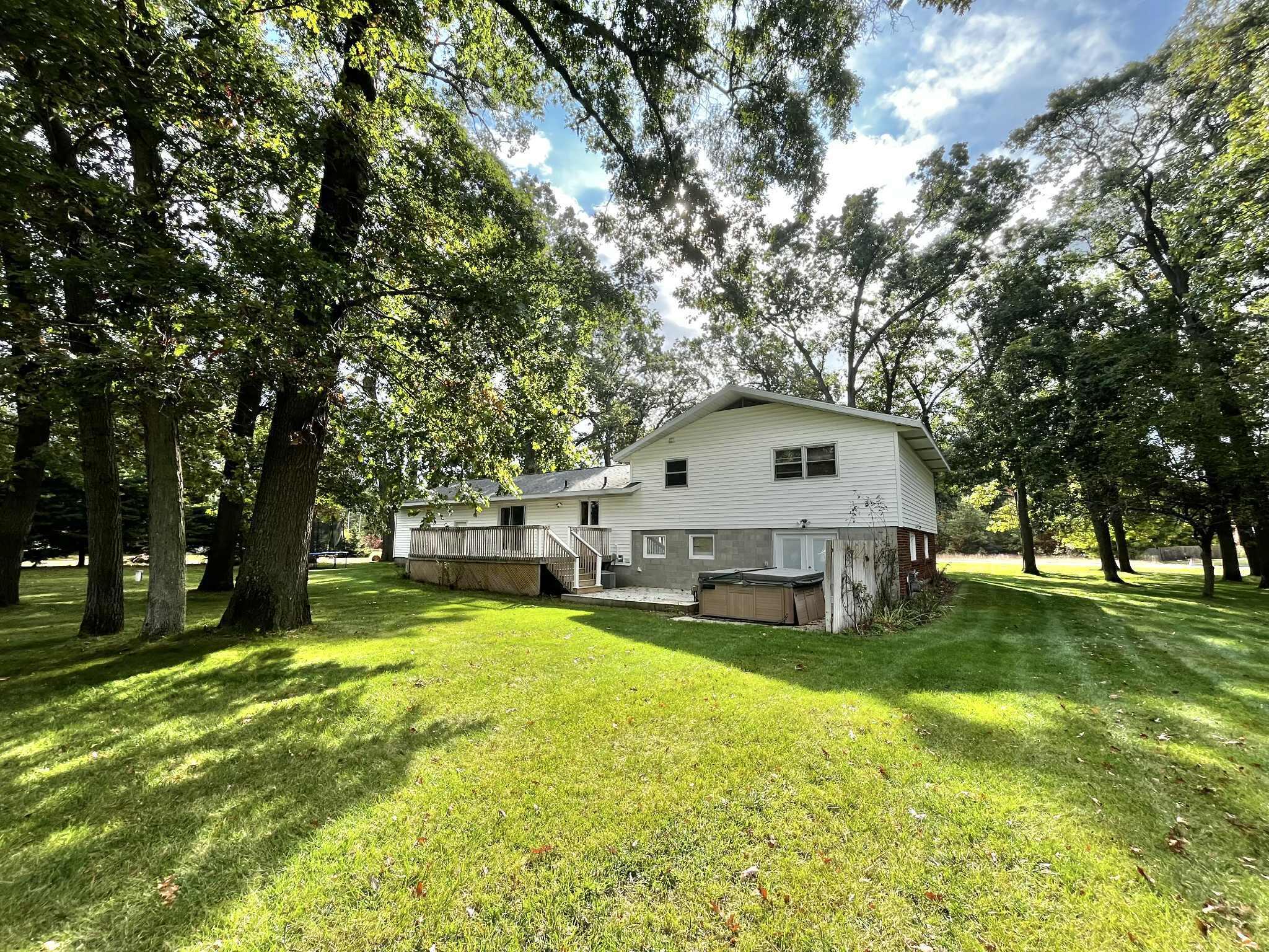 4228 Hall Road Muskegon, MI 49442 - Photo 37 of 41 998c9830-61cf-46df-b171-1d4314b21581