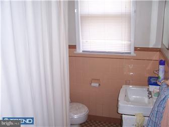 9611 Dungan Road Philadelphia, PA 19115 - Photo 9 of 12 Bathroom
