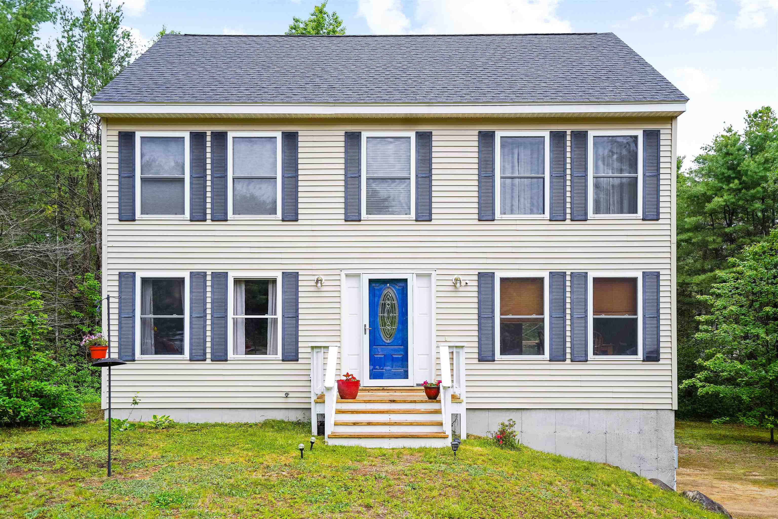19 Birdrunner Road New Hampton, NH 03256 - Photo 1 of 36 Gallery Image 1
