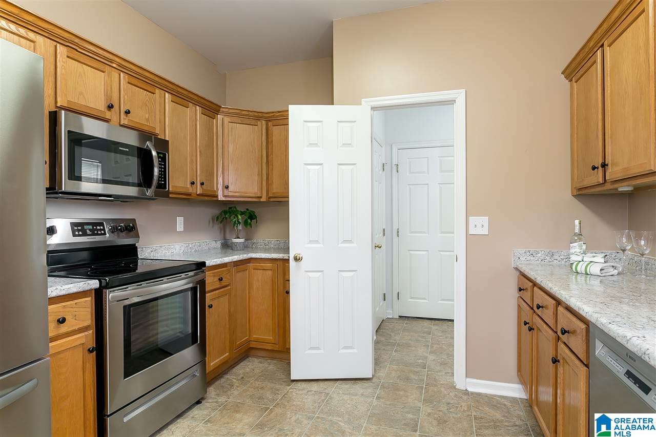 8732 Cedar Springs Circle Leeds, AL 35094 - Photo 13 of 33