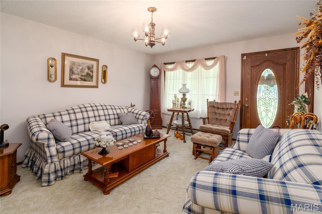 1425 Coffee Road Raleigh, IL 62977 - Photo 5 of 33