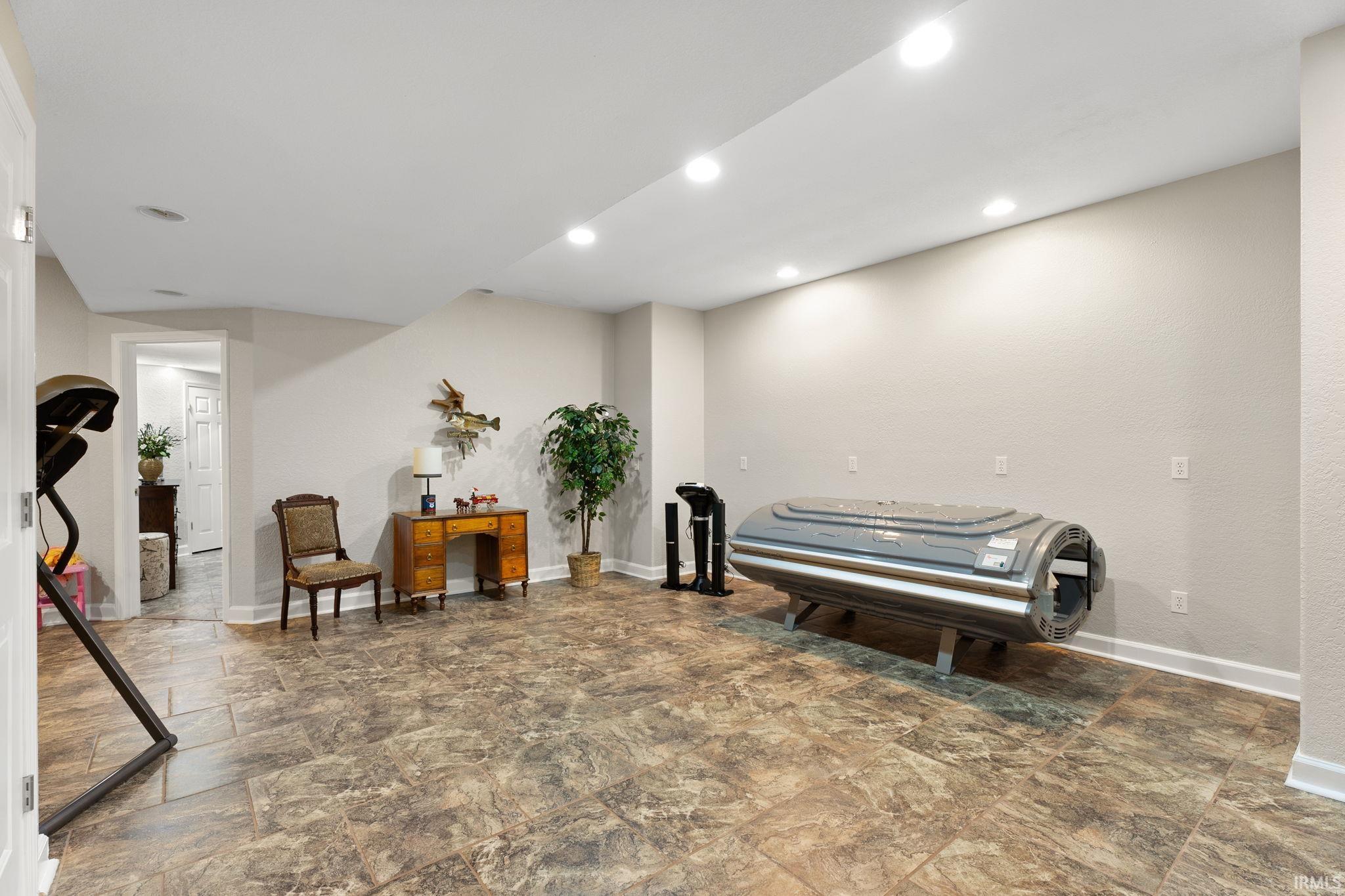 14207 Yoder Road Roanoke, IN 46783 - Photo 24 of 36