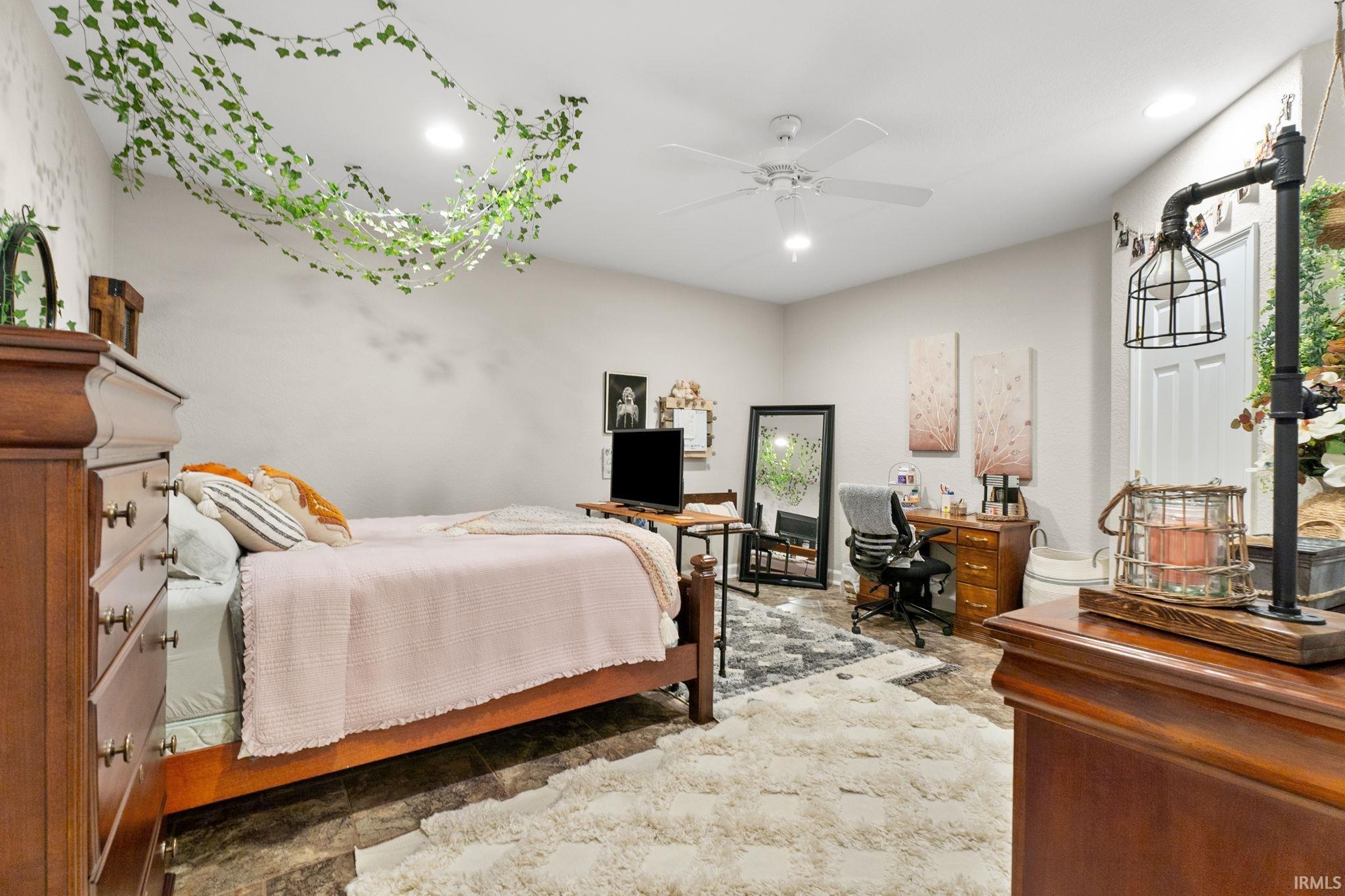 14207 Yoder Road Roanoke, IN 46783 - Photo 28 of 36