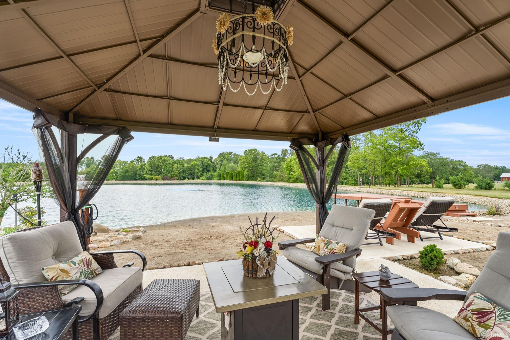 14207 Yoder Road Roanoke, IN 46783 - Photo 29 of 36