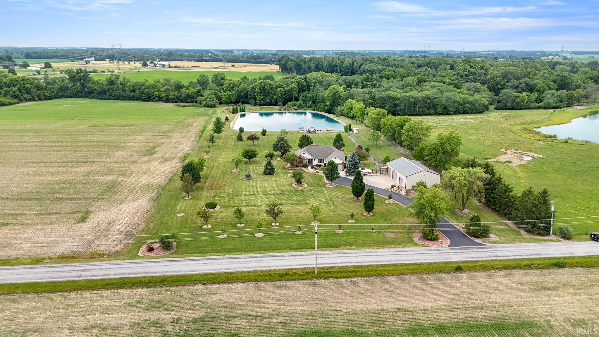 14207 Yoder Road Roanoke, IN 46783 - Photo 33 of 36