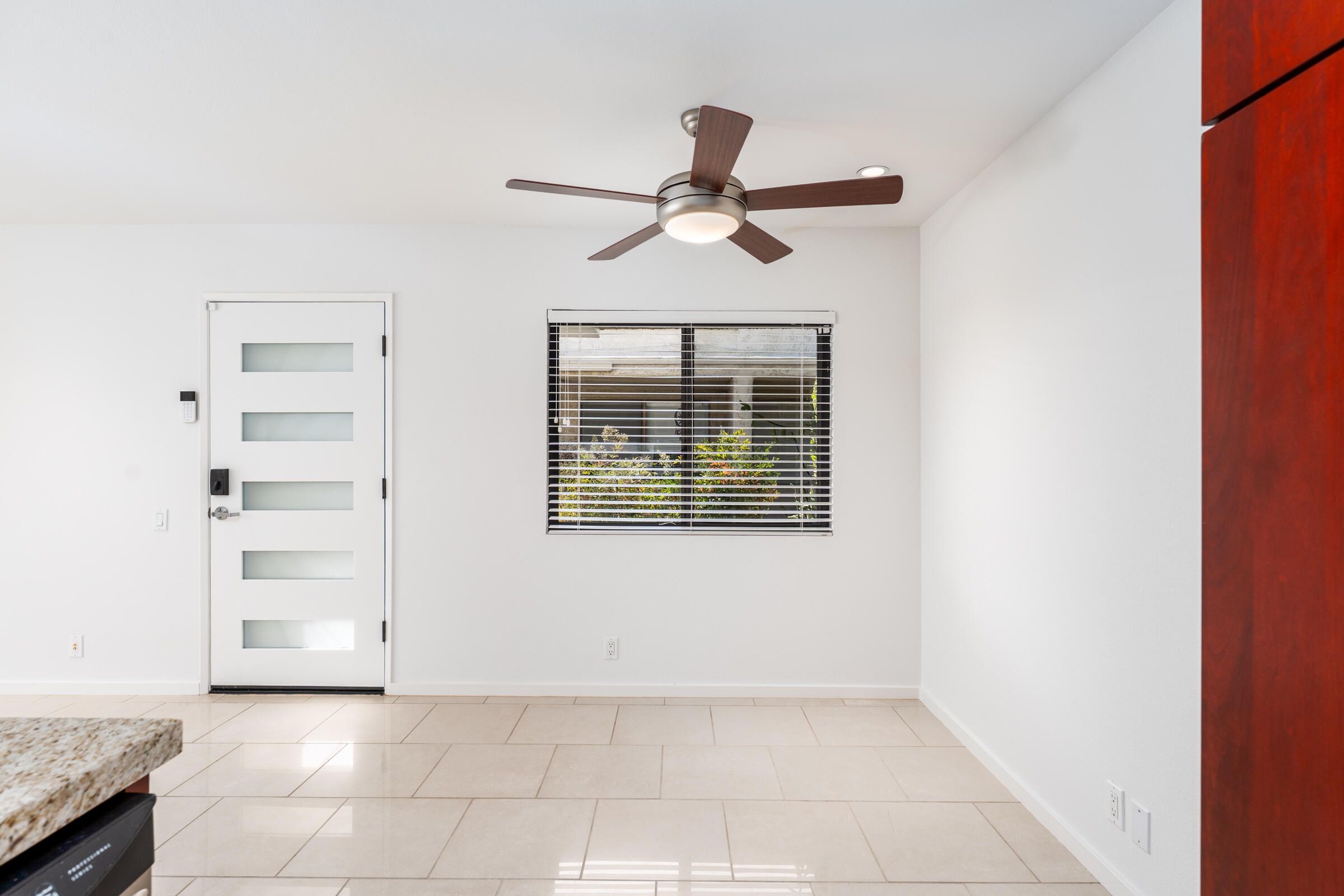 1111 East Ramon Road, Unit 29 Palm Springs, CA 92264 - Photo 9 of 39 Dining Area
