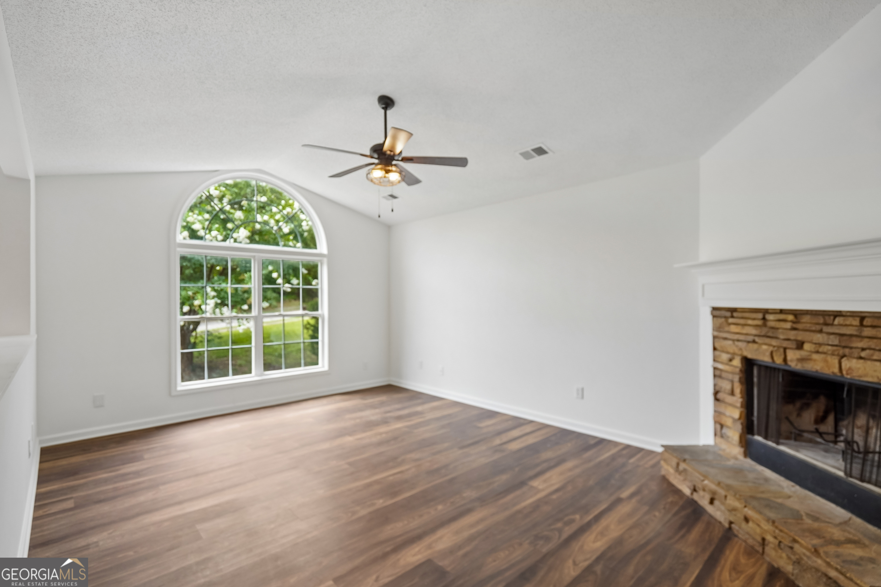 175 Morningview Lane Hampton, GA 30228 - Photo 5 of 32 Gallery Image 5