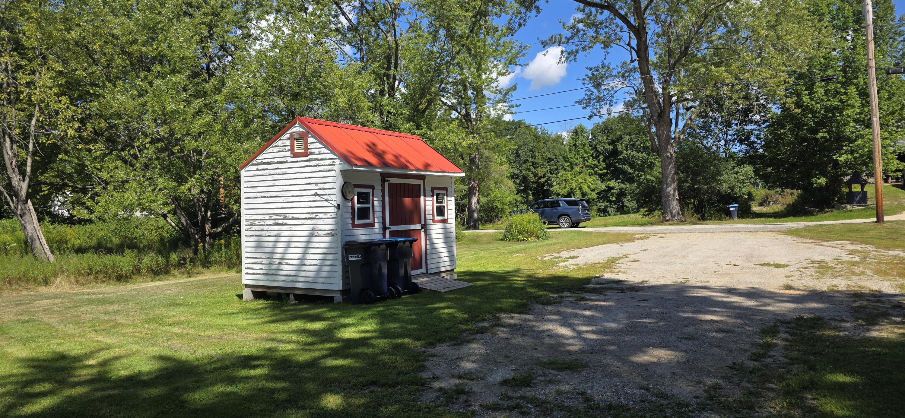 73 Elmwood Road Auburn, ME 04210 - Photo 10 of 44 20260826_112400