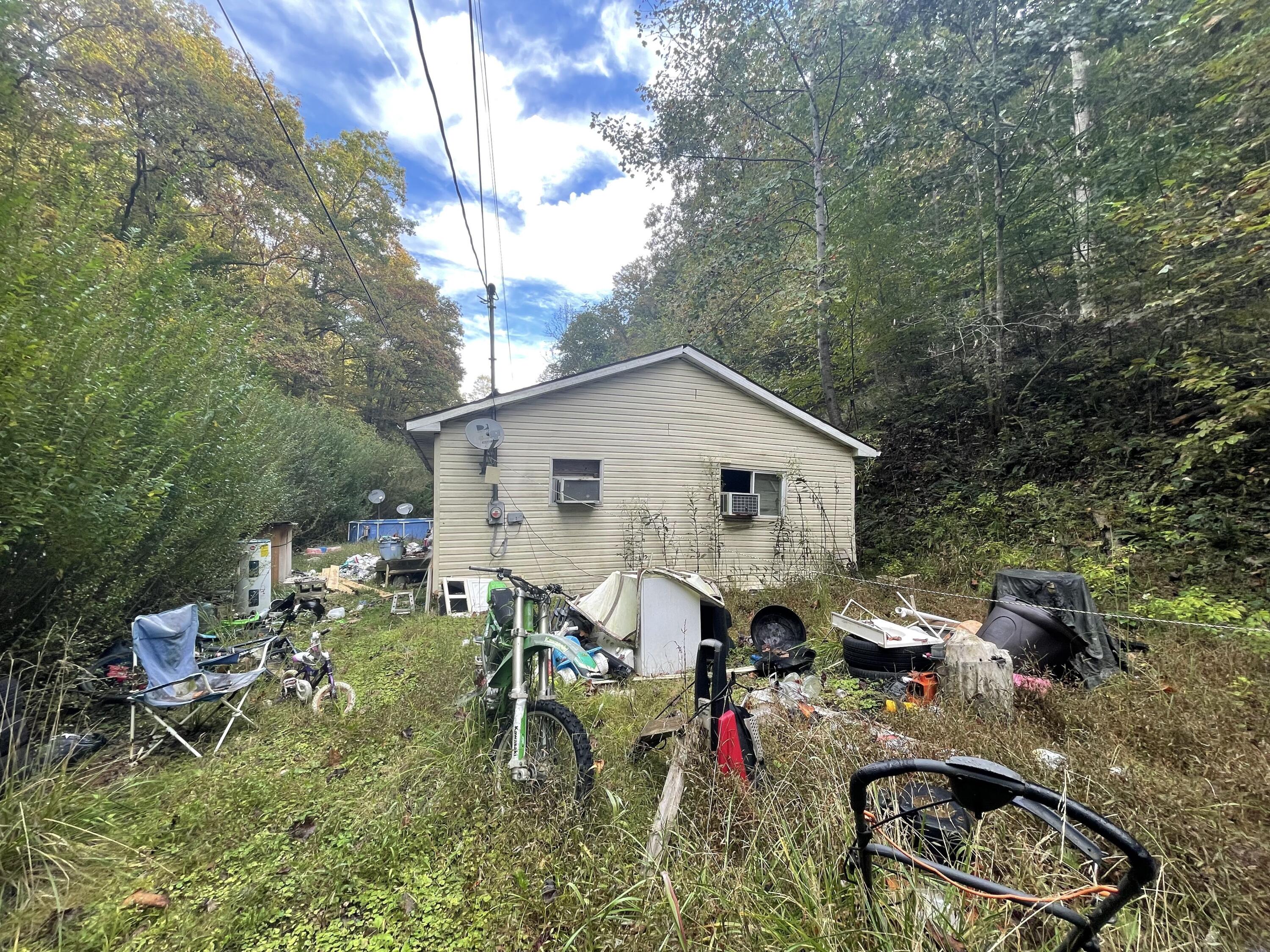 668 Bear Fork Road Yawkey, WV 25573 - Photo 8 of 17 Gallery Image 8