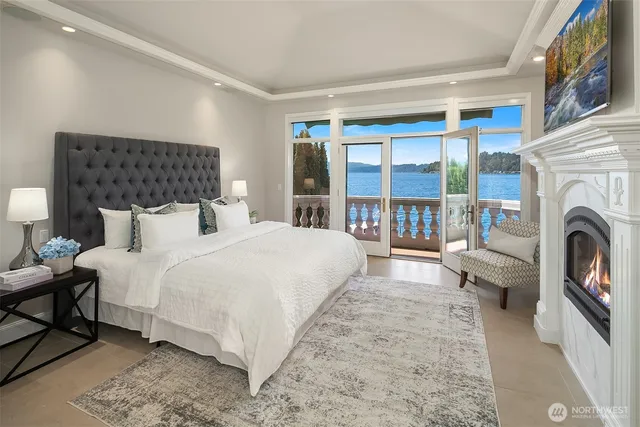 $6,698,000 | 2819 East Lake Sammamish Parkway Northeast, Sammamish, WA 98074