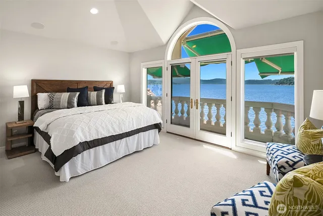 $6,698,000 | 2819 East Lake Sammamish Parkway Northeast, Sammamish, WA 98074