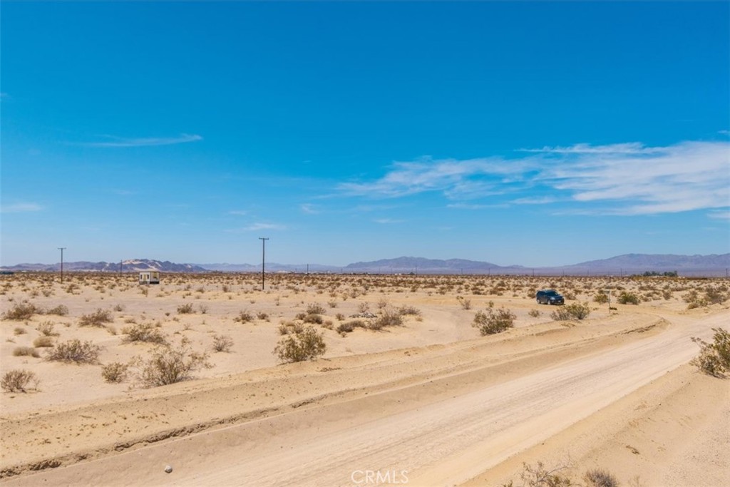 4461 Meriwether Road Twentynine Palms, CA 92277 - Photo 23 of 37