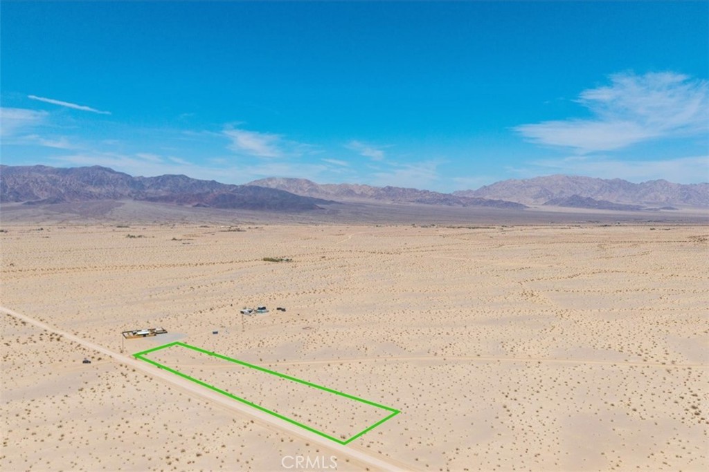 4461 Meriwether Road Twentynine Palms, CA 92277 - Photo 8 of 37