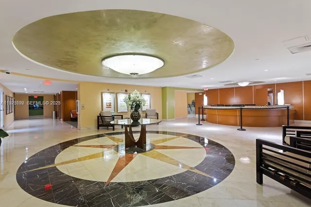 $2,400 | 7350 Southwest 89th Street, Unit 607S, Miami, FL 33156