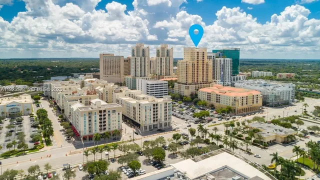 $2,400 | 7350 Southwest 89th Street, Unit 607S, Miami, FL 33156