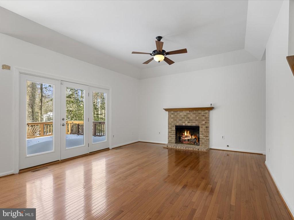 11920 Coloriver Road Manassas, VA 20112 - Photo 20 of 58 family room with gas fireplace