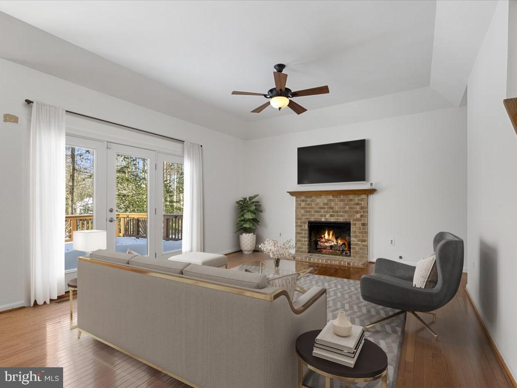 11920 Coloriver Road Manassas, VA 20112 - Photo 21 of 58 Virtually staged family room