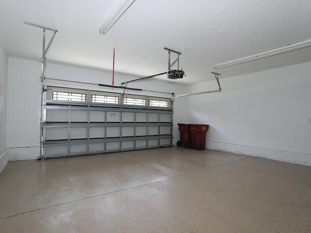 6330 Possum Ridge Road Crestview, FL 32539 - Photo 20 of 22 a view of a garage room