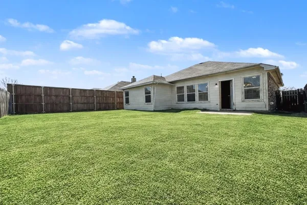 $1,799 | 1612 Audrey Drive, Royse City, TX 75189