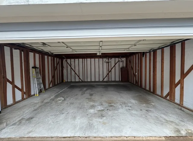 a view of a garage