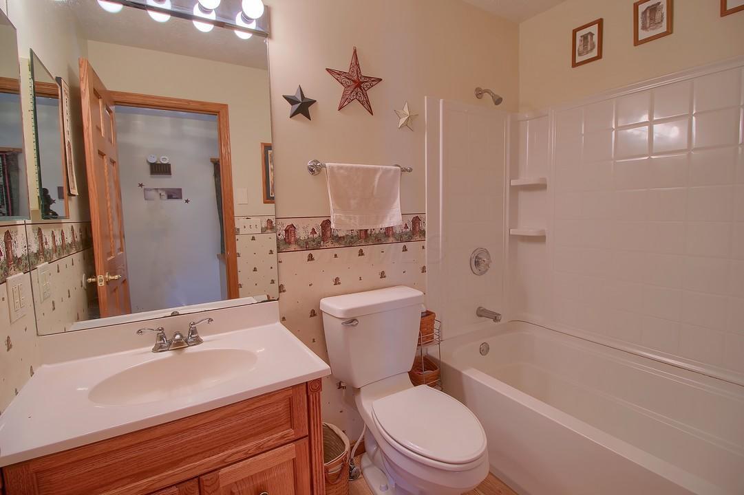 27080 Stuart Road Rockbridge, OH 43149 - Photo 19 of 37 Gallery Image 19
