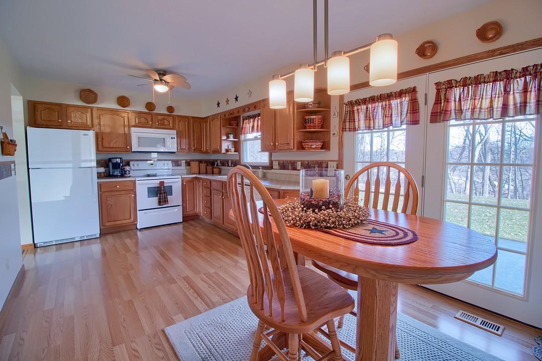 27080 Stuart Road Rockbridge, OH 43149 - Photo 3 of 37 Gallery Image 3