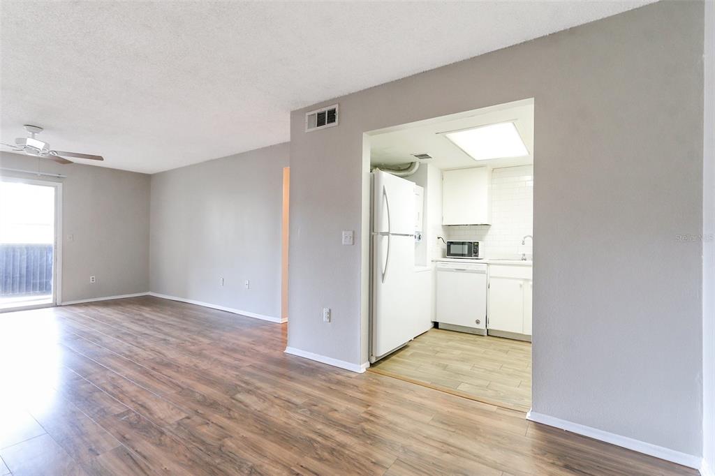 922 Lake Destiny Road, Unit E Altamonte Springs, FL 32714 - Photo 20 of 21 Gallery Image 20