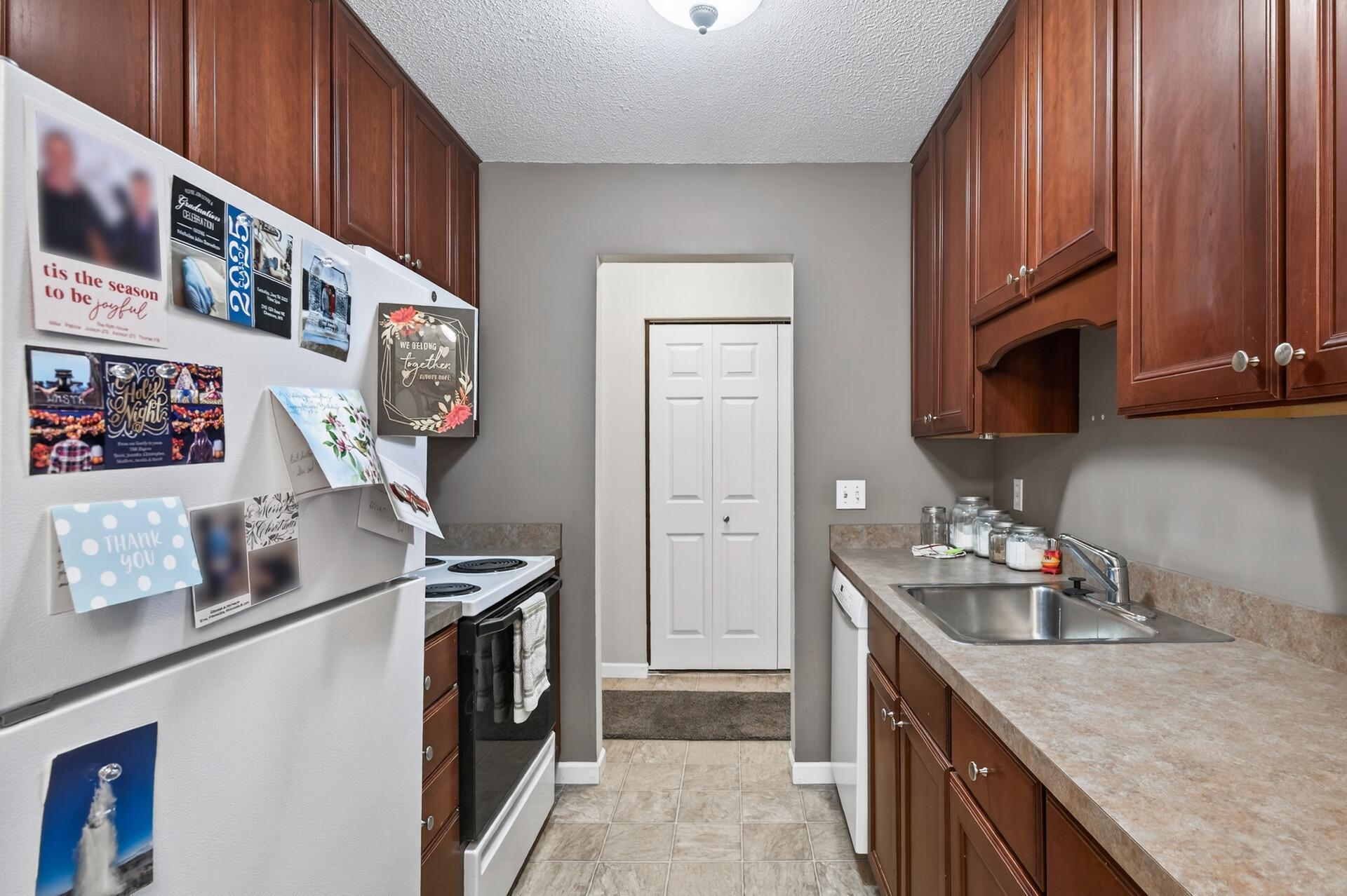 181 Little Canada Road East, Unit 334 Little Canada, MN 55117 - Photo 8 of 36