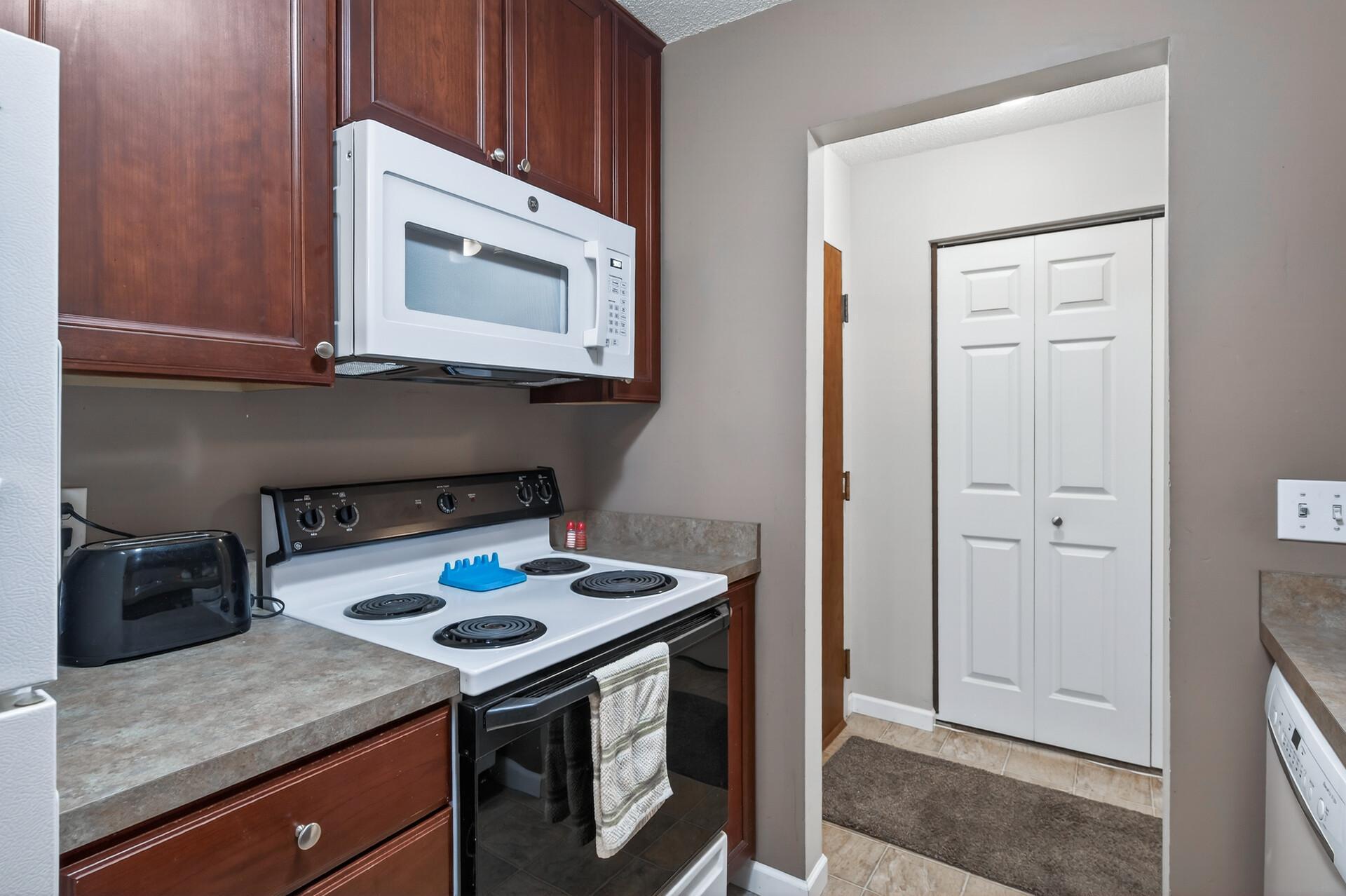 181 Little Canada Road East, Unit 334 Little Canada, MN 55117 - Photo 9 of 36