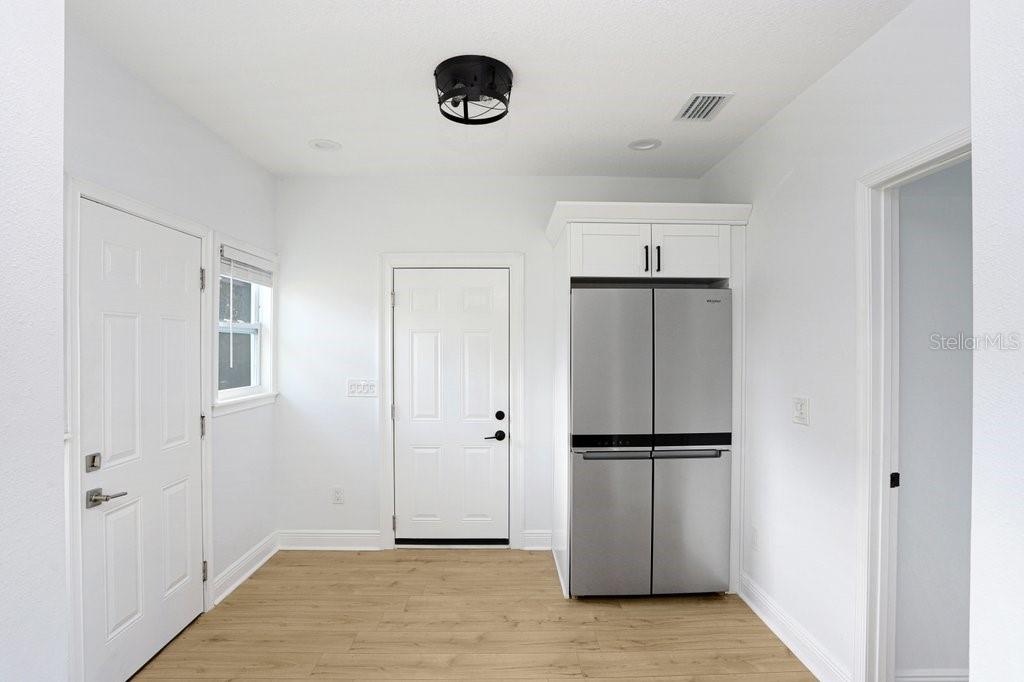 207 South Duncan Avenue Clearwater, FL 33755 - Photo 5 of 24