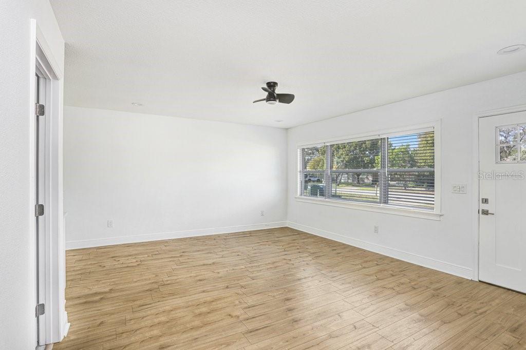 207 South Duncan Avenue Clearwater, FL 33755 - Photo 10 of 24