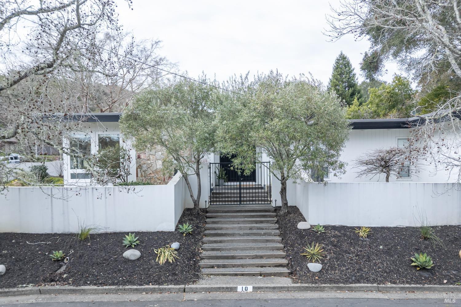 10 Mather Road San Anselmo, CA 94960 - Photo 1 of 1 Stairs leading up to front entrance.