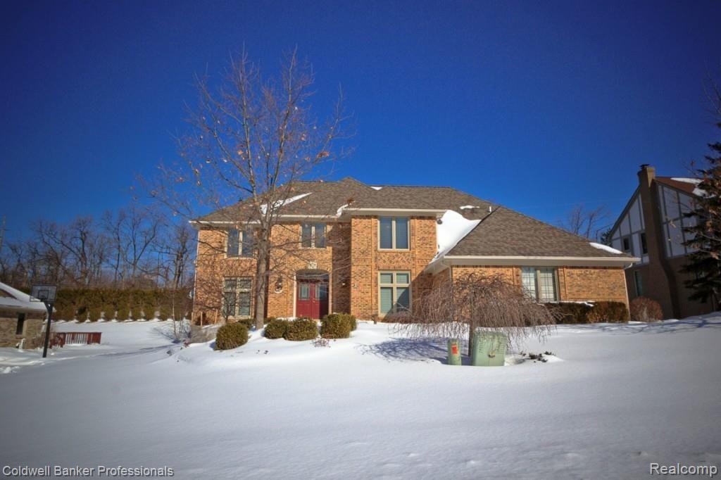 3208 Summit Ridge Drive Rochester Hills, MI 48306 - Photo 2 of 34