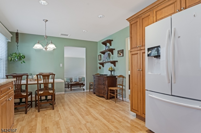 140 Flintlock Road Morris Plains, NJ 07950 - Photo 14 of 28