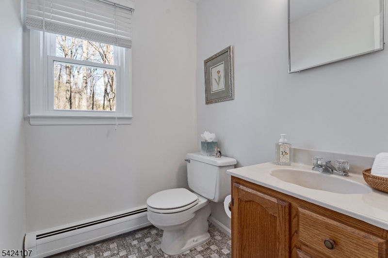 140 Flintlock Road Morris Plains, NJ 07950 - Photo 9 of 28