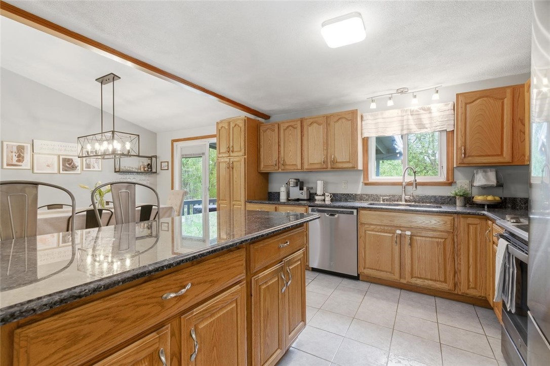 5 Dongay Road Smithfield, RI 02917 - Photo 7 of 48