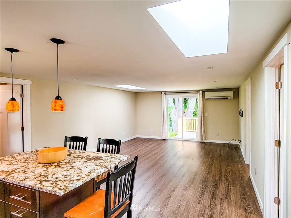1002 Dayton Street Edmonds, WA 98020 - Photo 17 of 27 Gallery Image 17