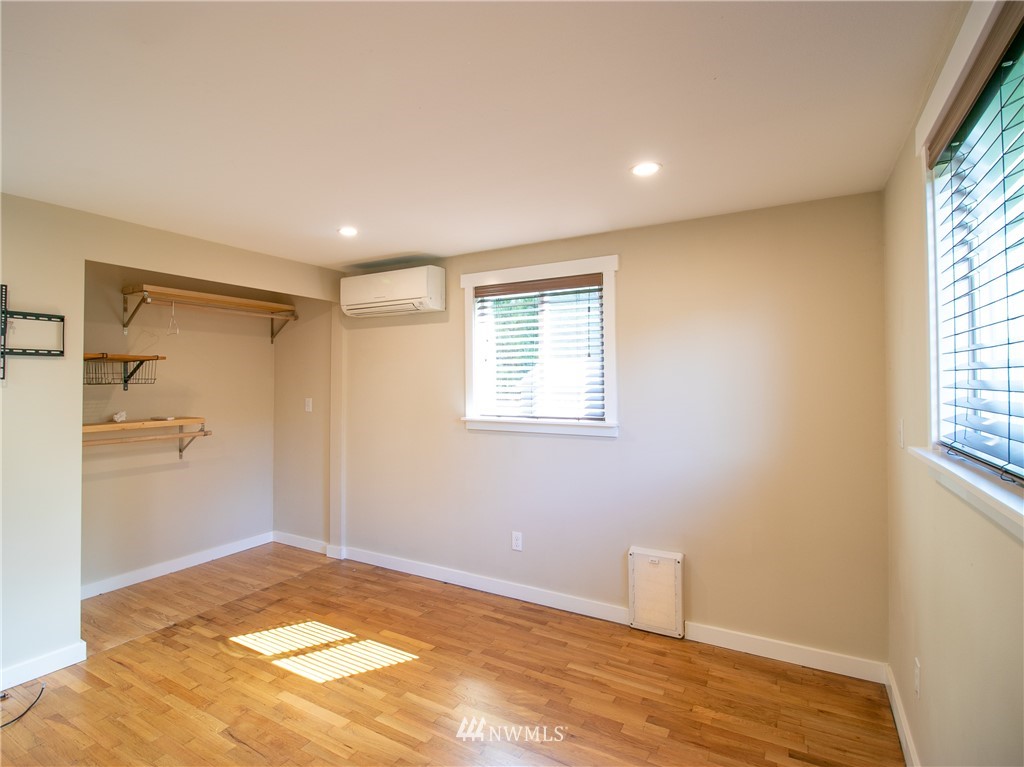 1002 Dayton Street Edmonds, WA 98020 - Photo 18 of 27 Gallery Image 18