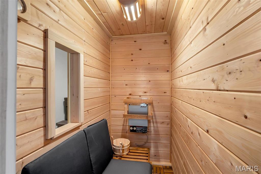 5051 Lancelot Lane High Ridge, MO 63049 - Photo 33 of 40