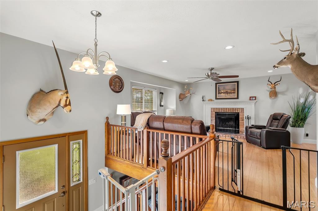 5051 Lancelot Lane High Ridge, MO 63049 - Photo 4 of 40