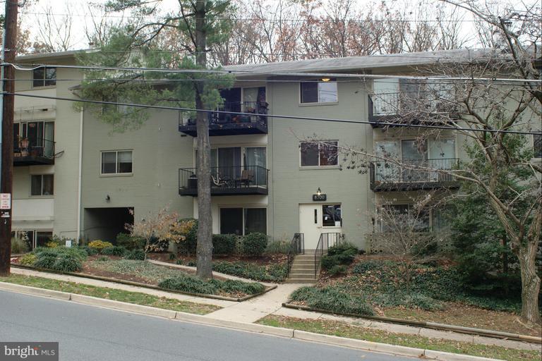 Exterior (Front)