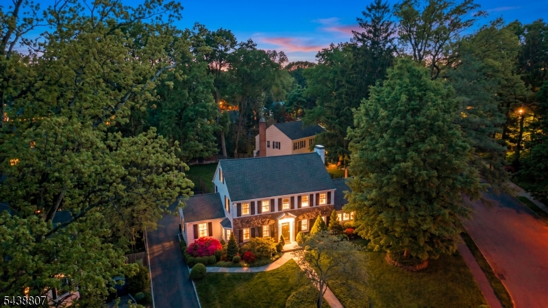 57 Woodland Road Short Hills, NJ 07078 - Photo 4 of 42