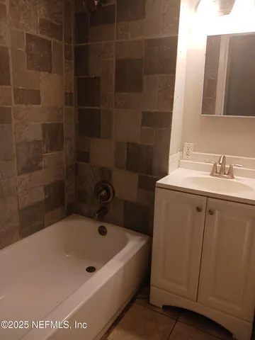 $999 | 2370 Commonwealth Avenue, Jacksonville, FL 32209