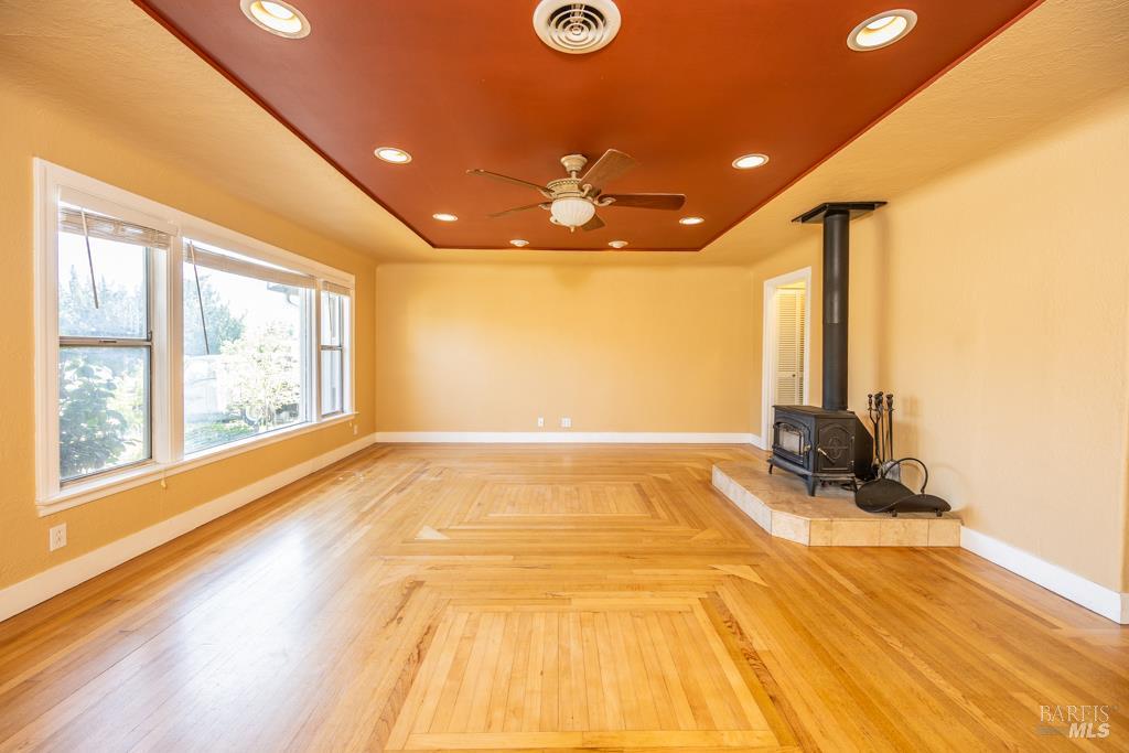 165 Luce Avenue Ukiah, CA 95482 - Photo 6 of 26 a view of an empty room and window